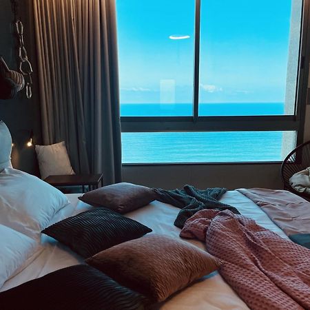 C Tower Apartments ネタニア エクステリア 写真
